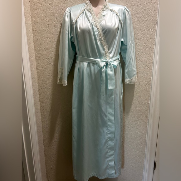 Beautiful R. Michael Alan SATIN Robe-NIGHT GOWN-LINGERIE MINT GREEN SIZE Medium - Picture 1 of 10